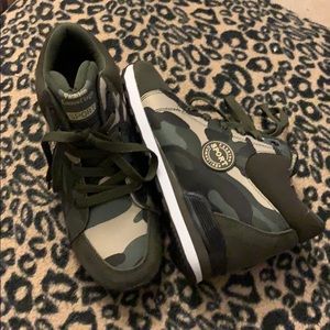 Camo ankle tennis shoes.